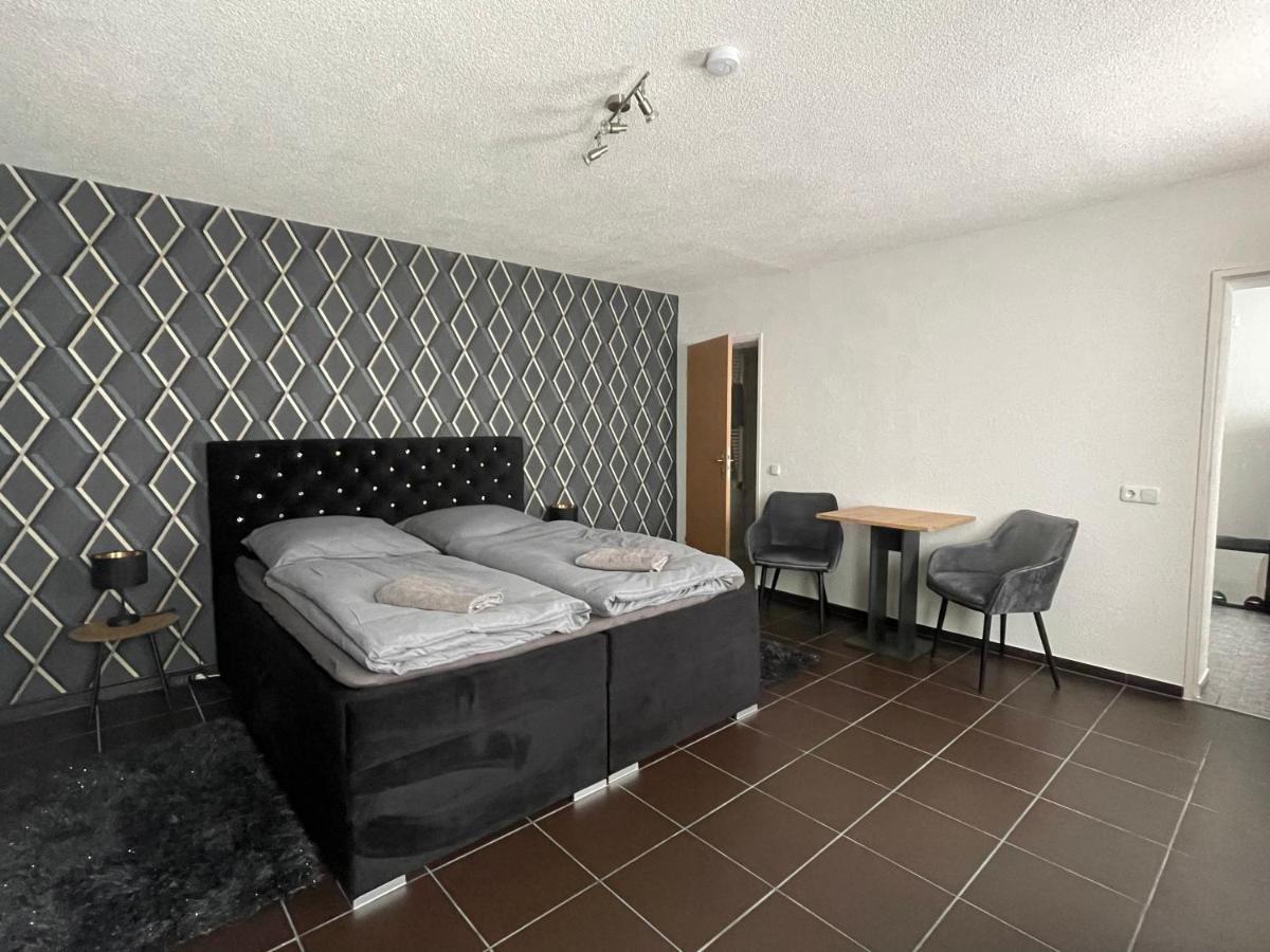 Ferienwohnung - Gaestewohnung In Forst Forst  Ngoại thất bức ảnh